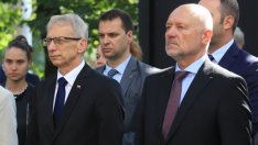 Денков и Тагарев пристигат във Варна