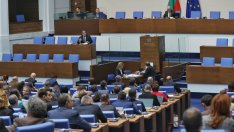 Парламентът гласува отказа на Мария Габриел