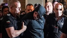 40 полицаи са обгрижвали Семерджиев