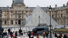 Загубите за Лувъра са оценени на 88 милиона евро