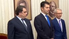 Президентът връчва втория мандат на ПП-ДБ в понеделник