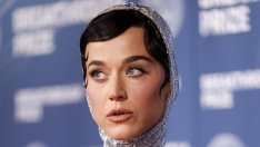 Кейти Пери излетя в космоса