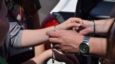 Закопчаха 14-годишна крадла, шарила по плажа в "Аспарухово"