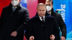 Путин уволнил 1 000 души от персонала си от страх да не бъде отровен