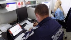 Божанов иска да ни изпраща глобите по мейла