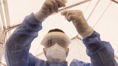 Израел отвори училищата си и ден по-късно отчете кошмарен ковид ръст