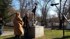 Откриха бронзова пластика „Полет“ на площад  "Атлантическа солидарност"