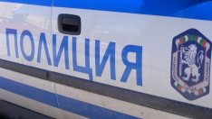 След гонка, полицаи арестуваха джигит, заключен в кола. Влезли през багажника