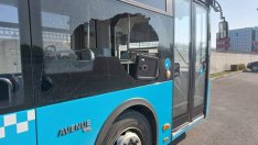 Обстрелваха с пушка градски автобус