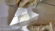 Дилър на хероин продължава да търка наровете във варненския арест