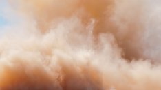 Засипва ни облак прах от Сахара