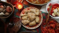 Вижте как посрещат Бъдни вечер на село