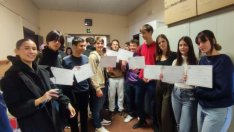 Варненски ученици получиха значки и сертификати от прокуратурата