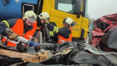 Край Варна проведоха учение за ликвидиране на последствията от катастрофа (СНИМКИ)