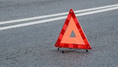 Влекач с полуремарке се преобърна на АМ "Тракия"