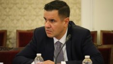 Отстъпката от 25 ст. за гориво остава и през 2023 г.