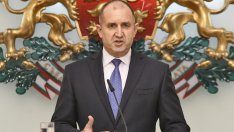 Румен Радев насрочи консултациите с парламентарните групи