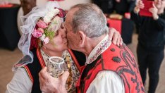30 двойки със семеен стаж между 50 и 73 г. отбелязаха Международната седмица на брака (СНИМКИ)