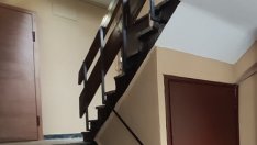 Пробация за варненка, блъснала по стълбите съседка след скандал