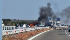 Автомобил се запали след катастрофа на "Тракия" (ВИДЕО)