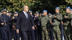 ПП и ДБ за 100-те дни на кабинета: Пълен провал, герберските калинки станаха копринки
