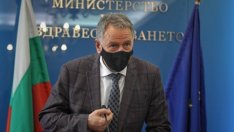 Кацаров пак плаши с локдаун, ако „зеленият сертификат” се провали