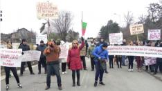 Варненци излязоха пак на протест срещу изсичането на гора