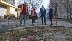 Кметът инспектира ремонтните дейности в „Кайсиева градина“