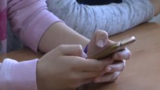 Забраната на телефоните повиши оценките във варненско училище (ВИДЕО)