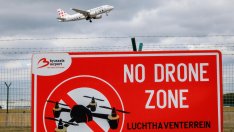 Дрон парализира полетите на летището в Брюксел