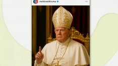 Тръмп си пусна снимка като папа