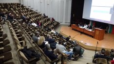 Съветниците във Варна отрязаха кмета за по-високи такса "смет" и "синя зона"