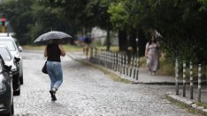 Оранжев и жълт код за обилни дъждове днес