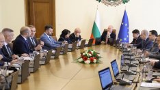 Кабинетът одобрява парите за компенсация на неприетите деца в ясли и градини