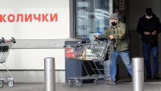 Големите нехранителни магазини отварят отново