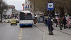 Почистват спирките и проверяват асансьорите в подлезите във Варна