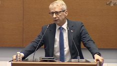 Парламентът гласува оставката на Денков