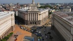 Конституционна криза? Попълват "домовата книга"