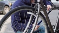 Закопчаха двойка крадци на велосипеди, след публикуването на снимките им в интернет