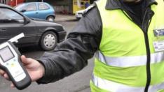 Спипаха пиян полицай зад волана