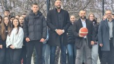 Откриха нова спортна площадка в СУ „Гео Милев“