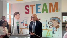 МОН: 8 клас трябва да се върне в основното образование