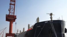 Български моряк от "Руен" е настанен в болница