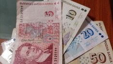 Управляващите обмислят увеличение на осигурителната вноска за пенсии