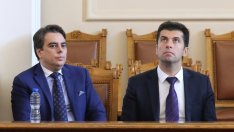 Петков и Василев купуват газ с посредник, близък до Кремъл