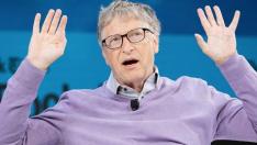 5G, кемтрейлс, чипирането… Милиардерът Бил Гейтс ли е злият гений?