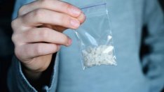 Приключи ли акция "Бяло"? Бежанци предлагат наркотици пред ВУЗ в София