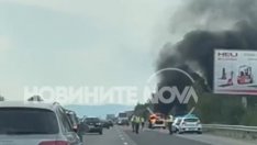 Ад на "Тракия"! Кола избухна в пламъци