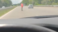 Девойка се движи със 120 км/ч с тротинетка по скоростен път във Варна