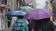 Вятър и дъжд в цяла България днес